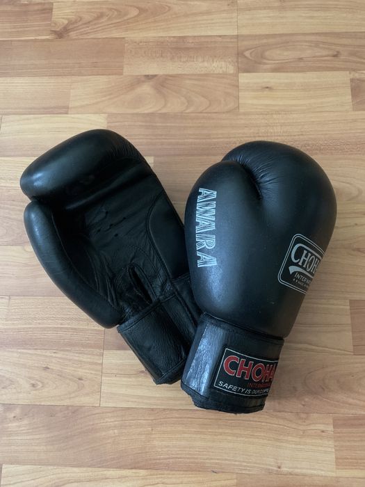 Перчатки боксерские