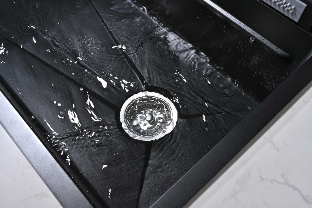 Черна мултифункционална кухненска мивка с двоен водопад