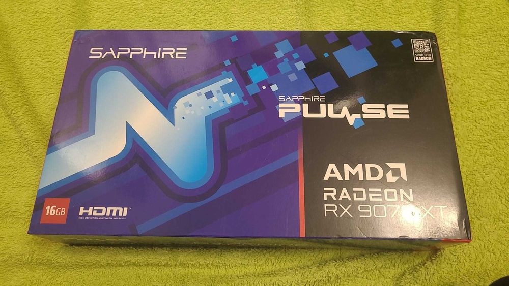 Unitate Gaming amd rx 9070xt de 16 gb- AMD Ryzen 7 9800X3D - nou