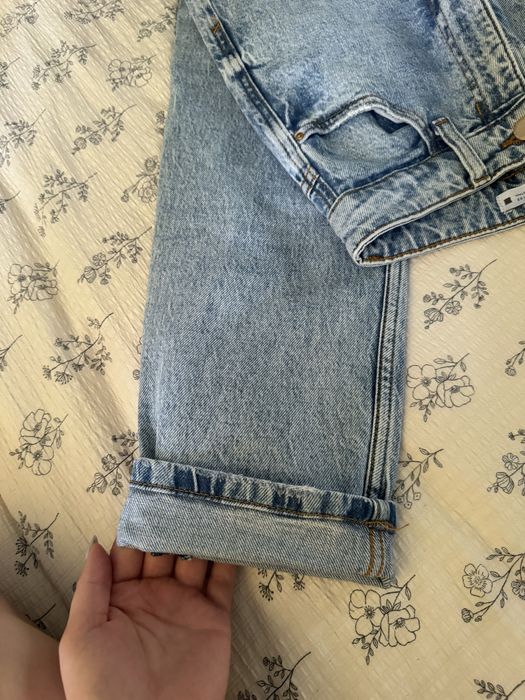 Продам Джинсы Zara