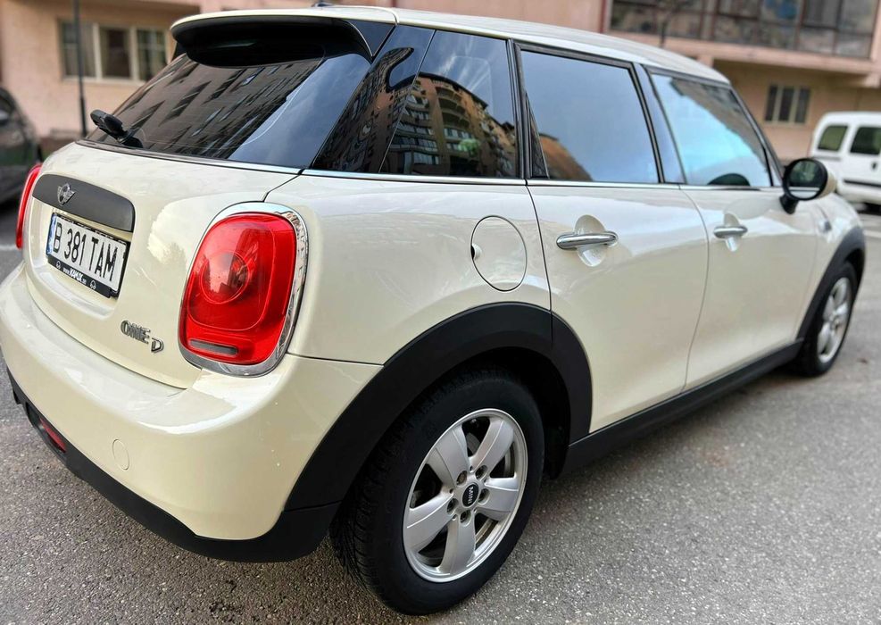 Vand/Schimb MINI COOPER ONE D–4 UȘI+PACHET PEPPER-Prima propr în Ro