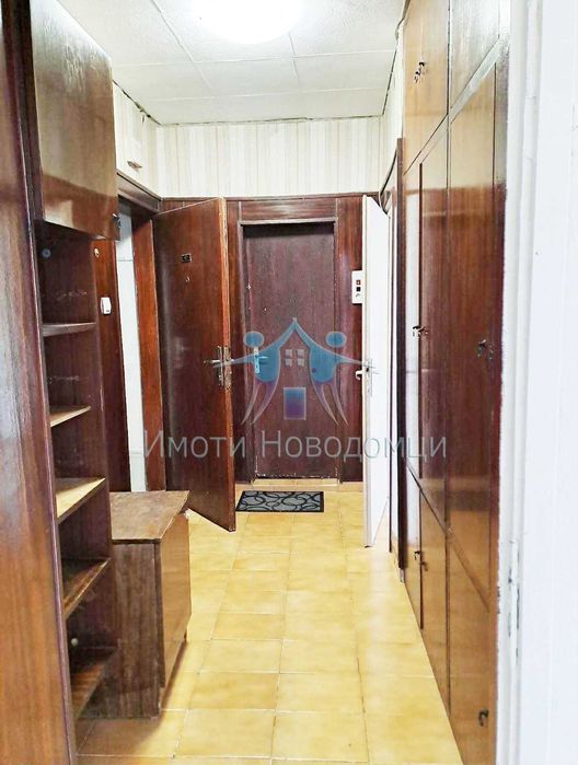 Продава се Двустаен апартамент в Шумен, Пазара - 55 кв.м за 1637 €/кв.м - Снимка #4