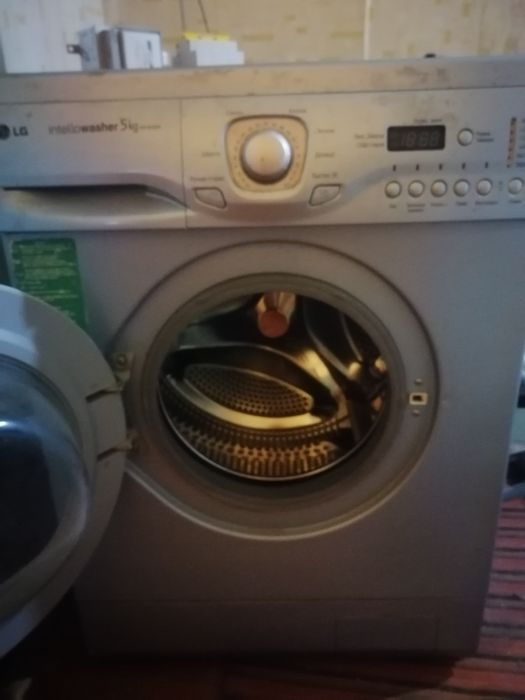 Продам стиральную