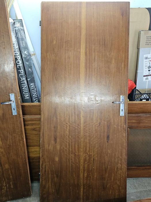 Вътрешни  интериорни врати запазени