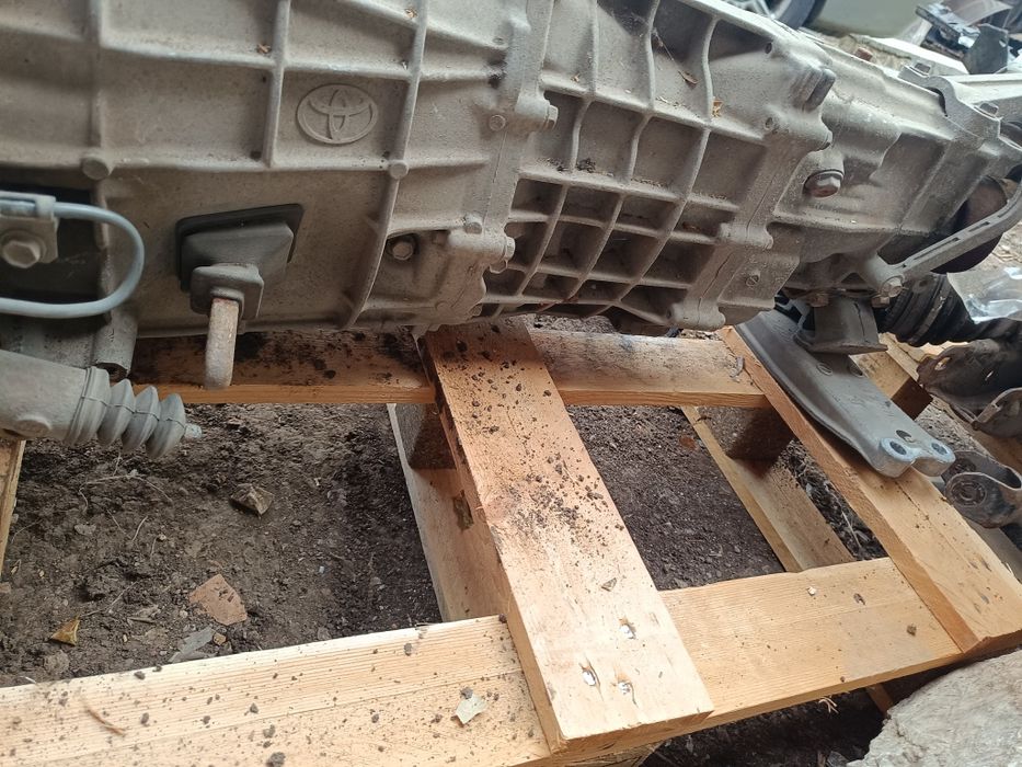 Ръчна Скоростна кутия 6 степена от Лексус ис200 2001г