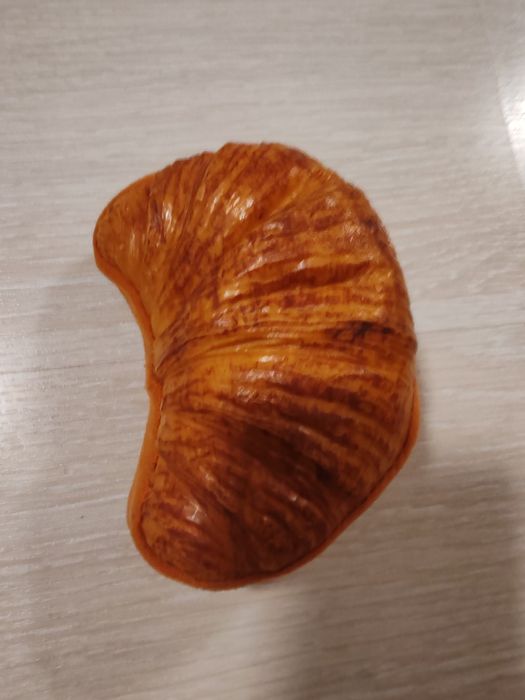 Plus croissant cu cățel