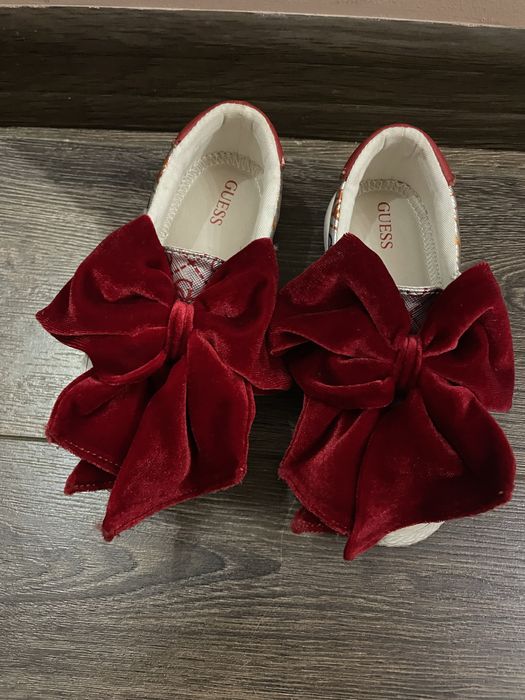 Детски обувки Guess Limited