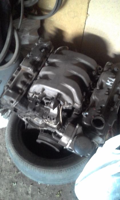 Двигатель  Мерседес 320 аварийный.