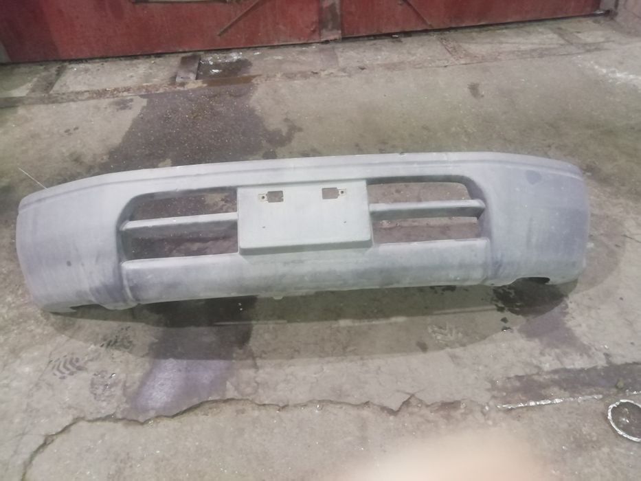 Продам передний бампер от PRADO 95.Оригинал.