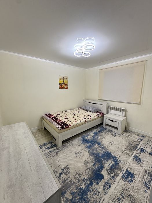 Спальный кровать, тумба, камод