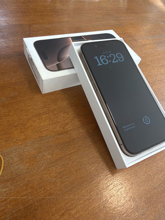 Продавам Iphone 16 pro Desert Titanium 128 GB
