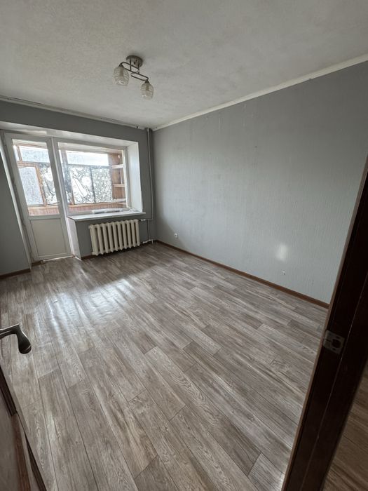 Продам квартиру 3ех комнатную