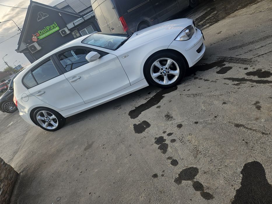 Vand  sau schimb Bmw seria 1