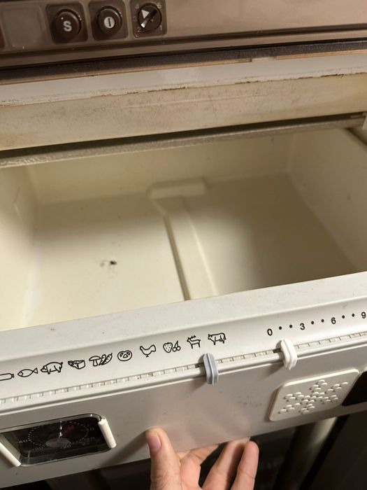 Liebherr фризер с 8 чекмеджета