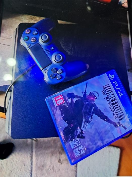 Playstation 4 slim  1 Tera