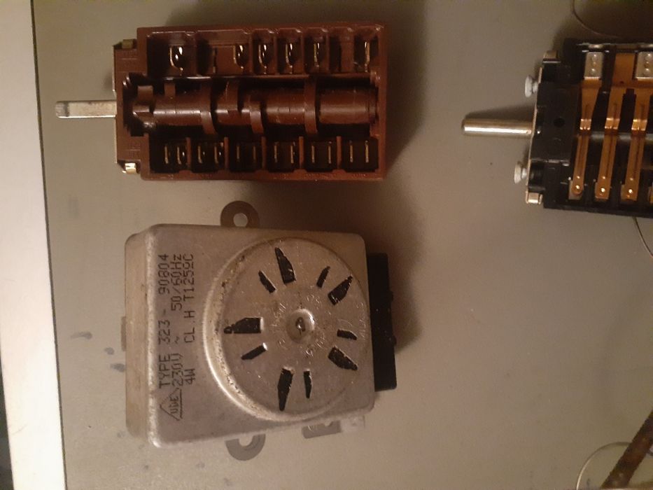 Электро плита  регуляторы б/у.