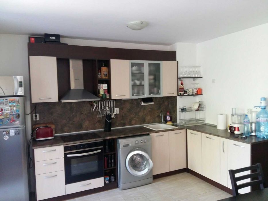 Дава се под наем Двустаен апартамент в Бургас, Лазур - 60 кв.м за 204 € - Снимка #5