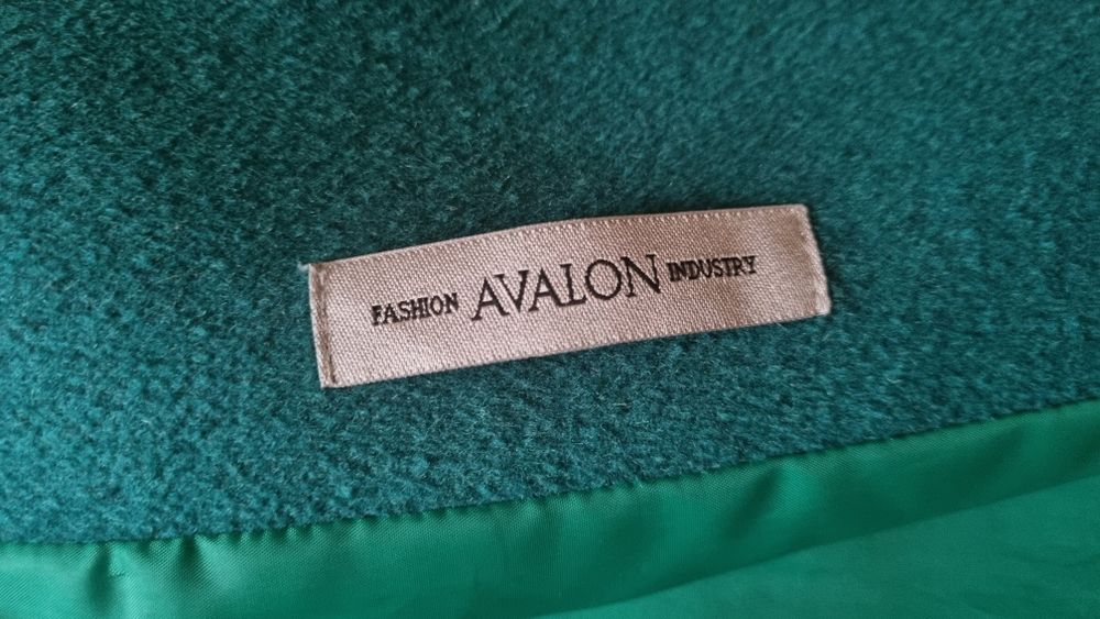 Продам осеннее пальто