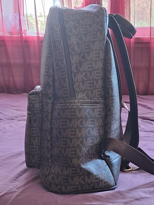 Рюкзак, портфель