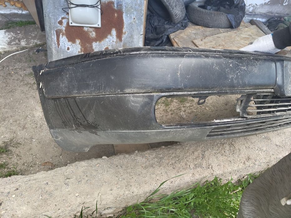 Бампер audi 100c4
