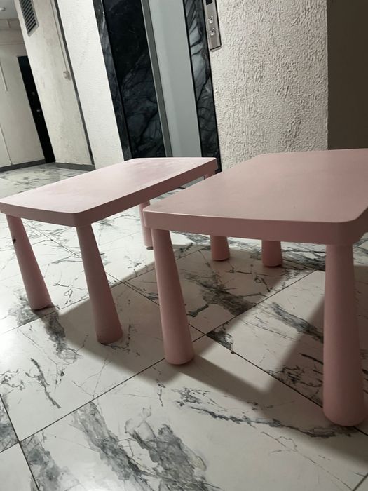 Продам десткий столик