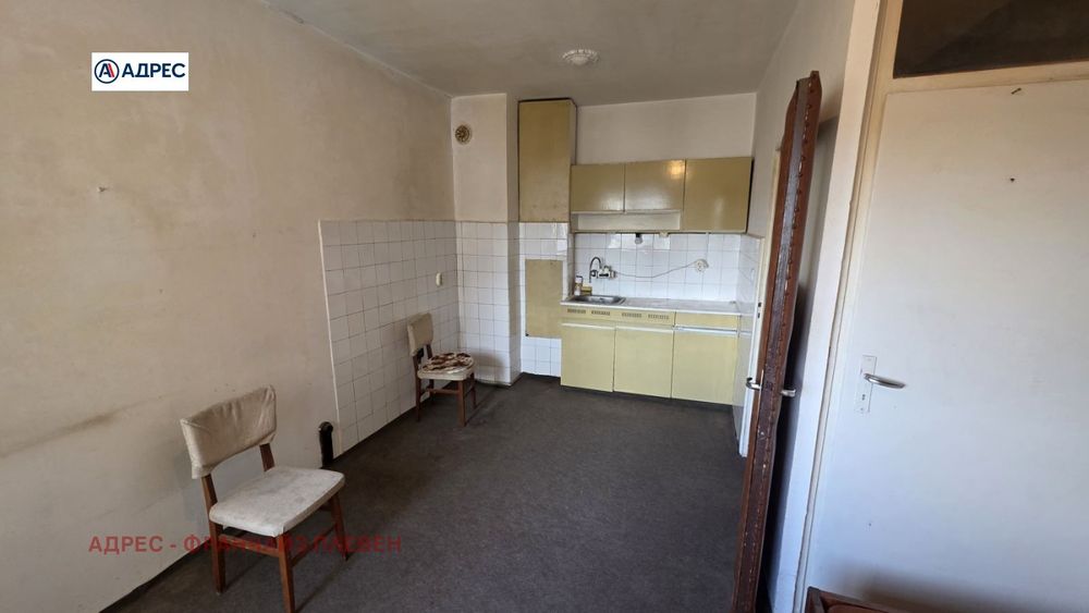 Продава се Двустаен апартамент в Плевен, Сторгозия - 75 кв.м за 1067 €/кв.м - Снимка #2