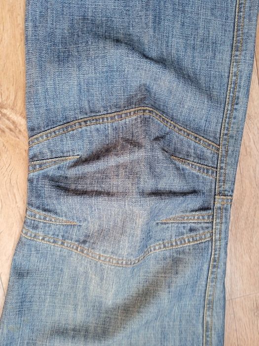 Продам джинсы мужские