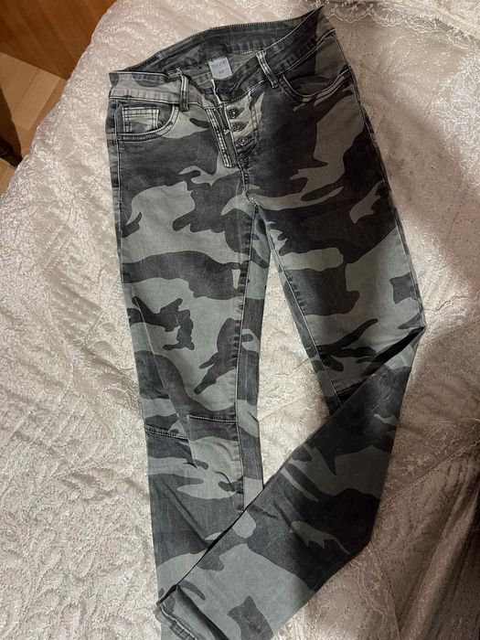 Панталони в отлично състояние