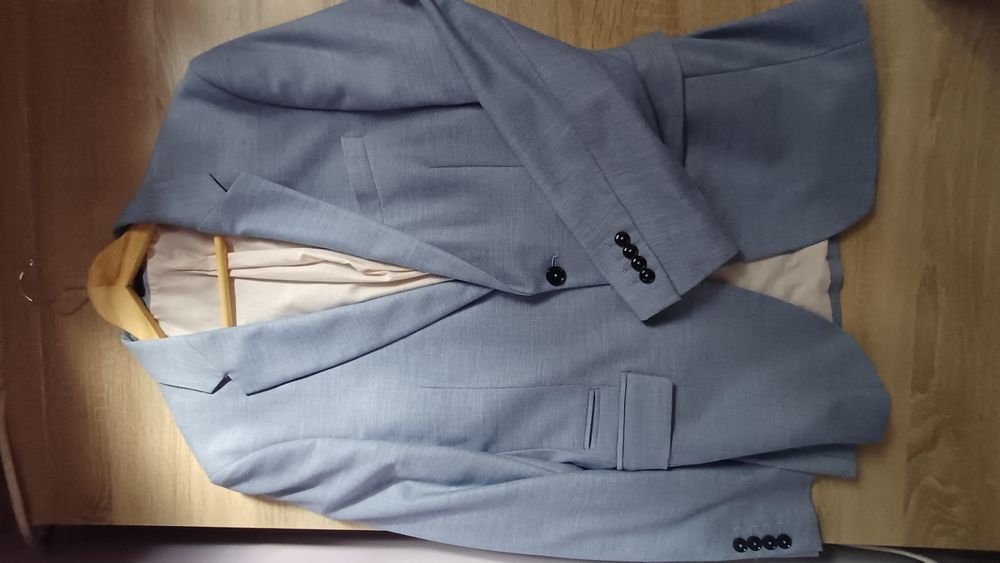 Мъжко сако Zara.