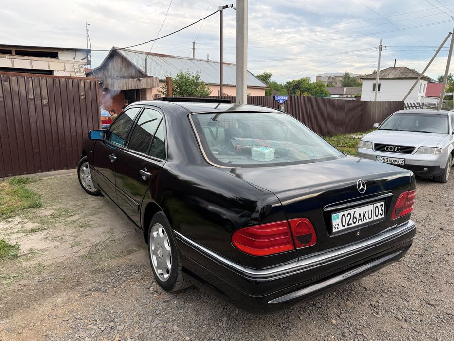 Продам Mercedes 210