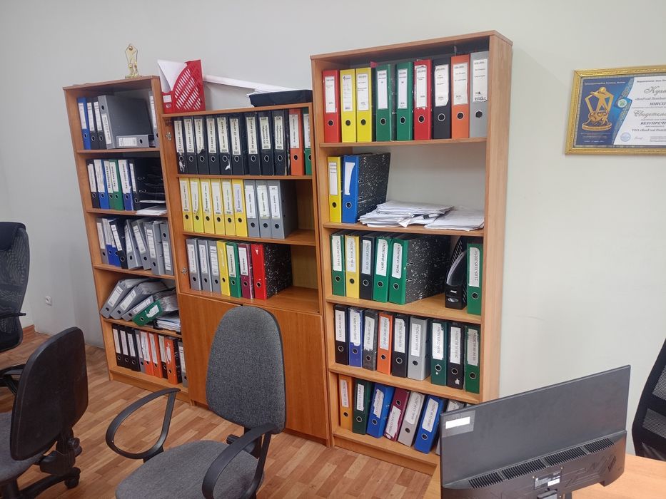 Продам офисные столы