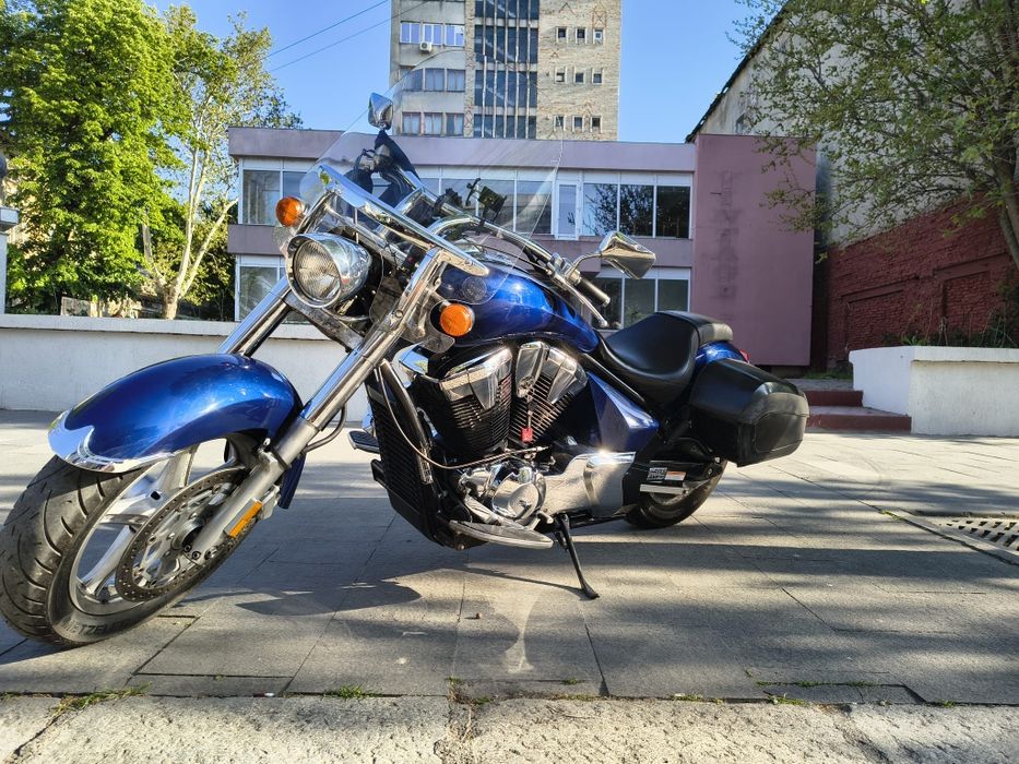 Se vinde Honda VT1300 2010