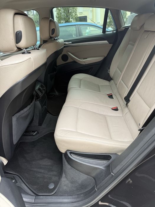 BMW X6 3.0 D o singură turbină