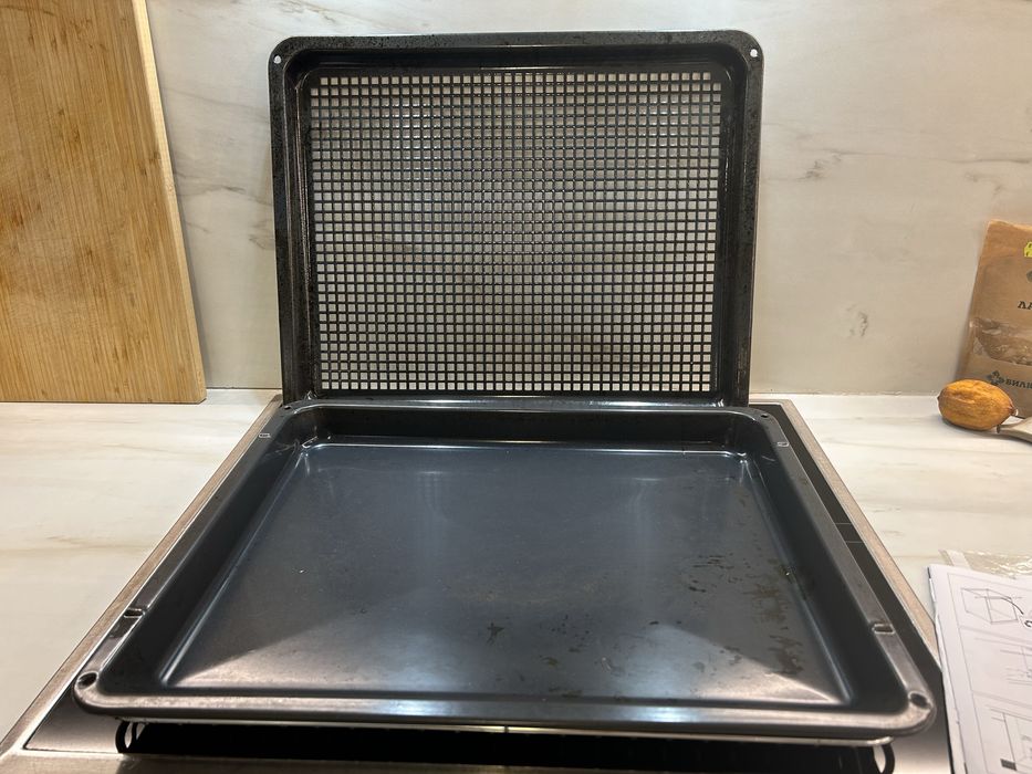 AEG Competence вградена фурна с 4 котлона