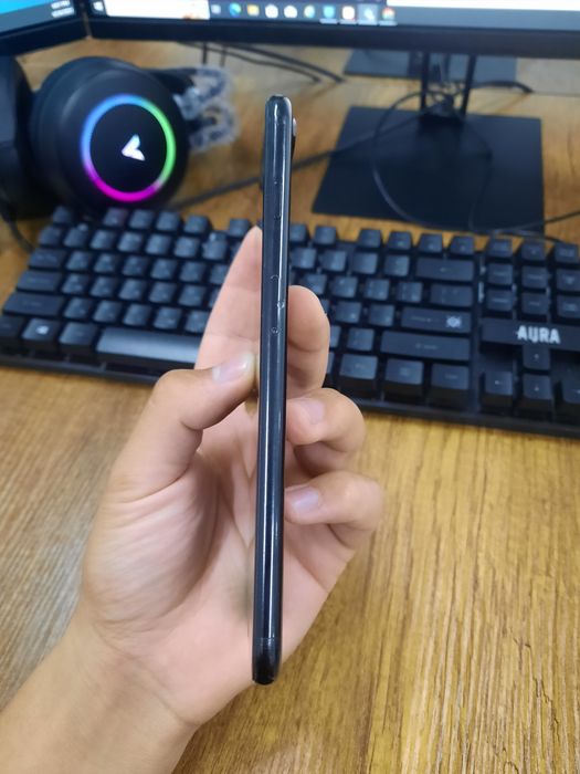 Iphine 7 plus  128 GB  holat zor yimks 68