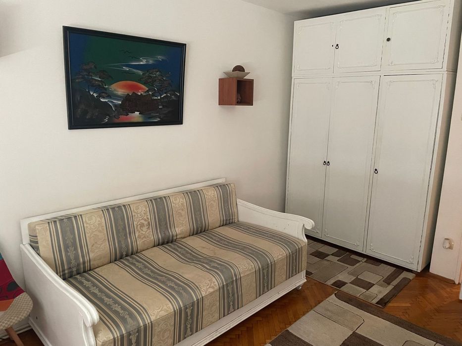 Garsoniera de inchiriat