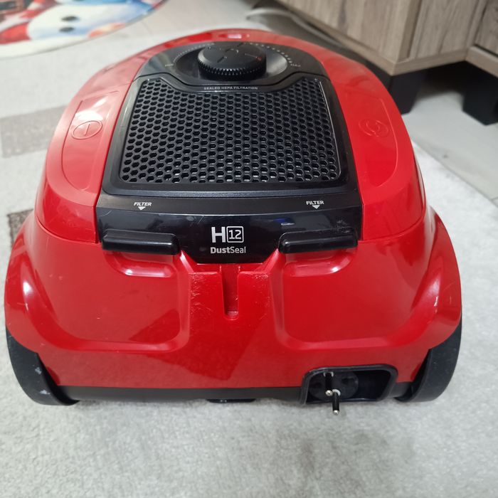 Aspirator cu sac Beko