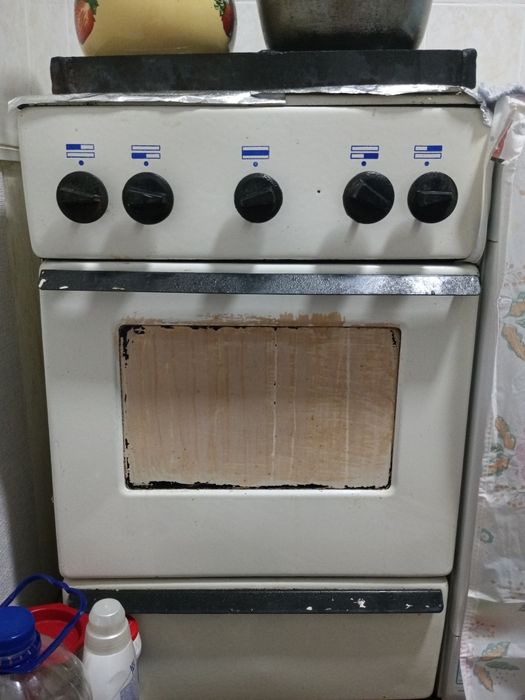 Gaz plitasi rassiya ishlashi zoʻr,hamma joyi toza