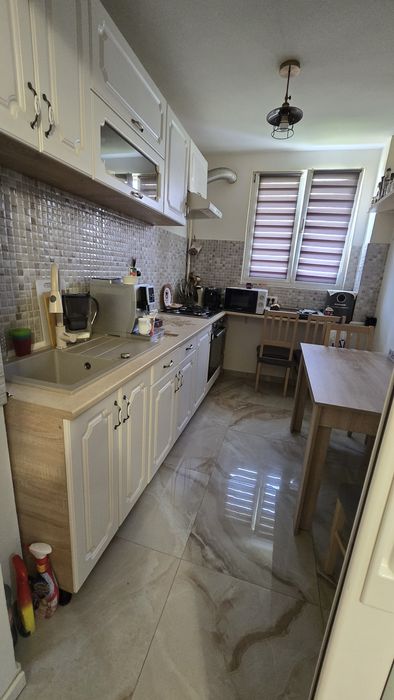 Apartament 3 cam