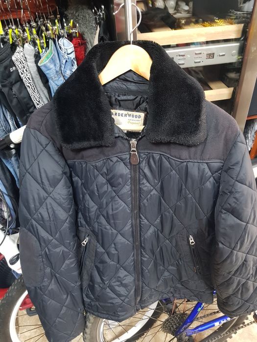 Продава се мъжко палто