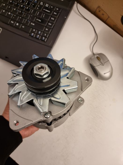 Alternator nou JCB 2CX 3CX 4CX factura si garantie