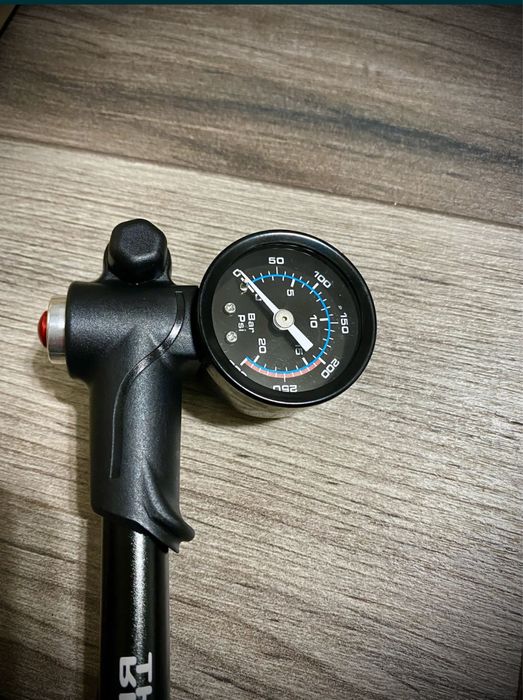 Pompa suspensie compatibila Rockshox Fox 300psi -20bari mountainbike