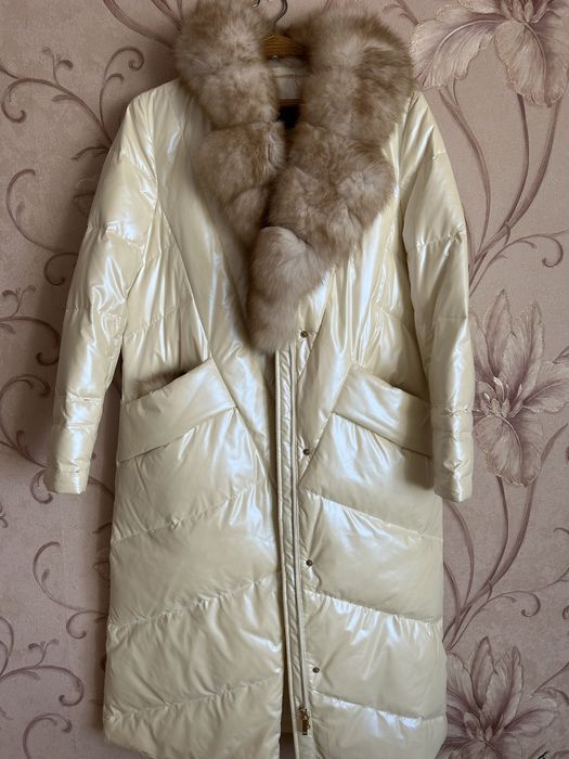 Продам пуховик в отличном состоянии