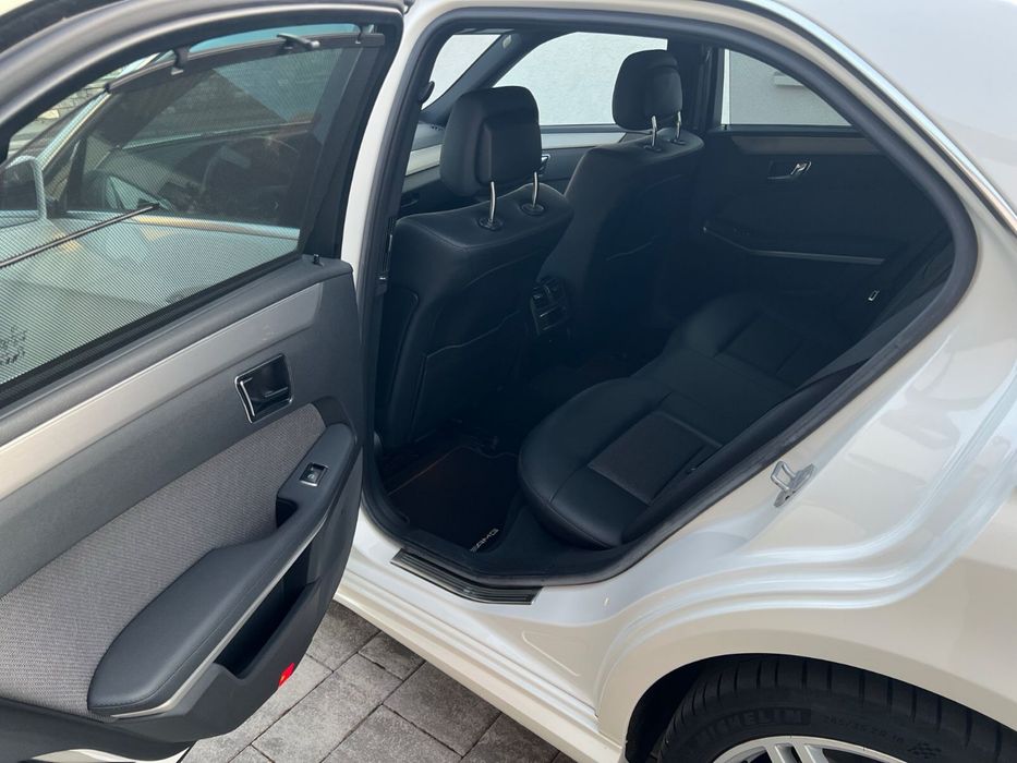 На части! Mercedes E350 CDI W212 AMG пакет седан 265 кс 7G tronic