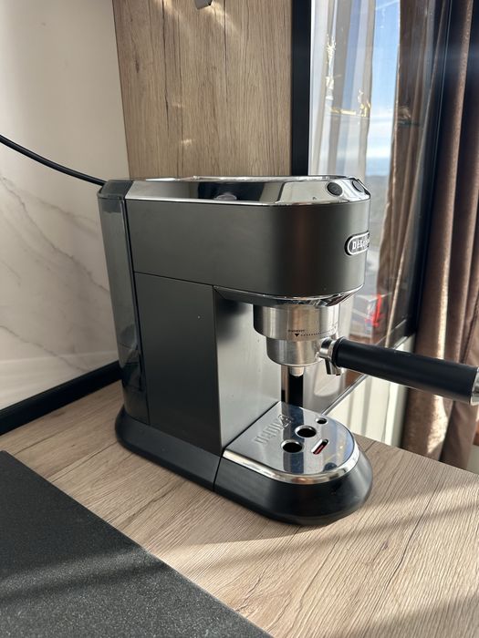 Кафемашина Delonghi EC685 Dedica