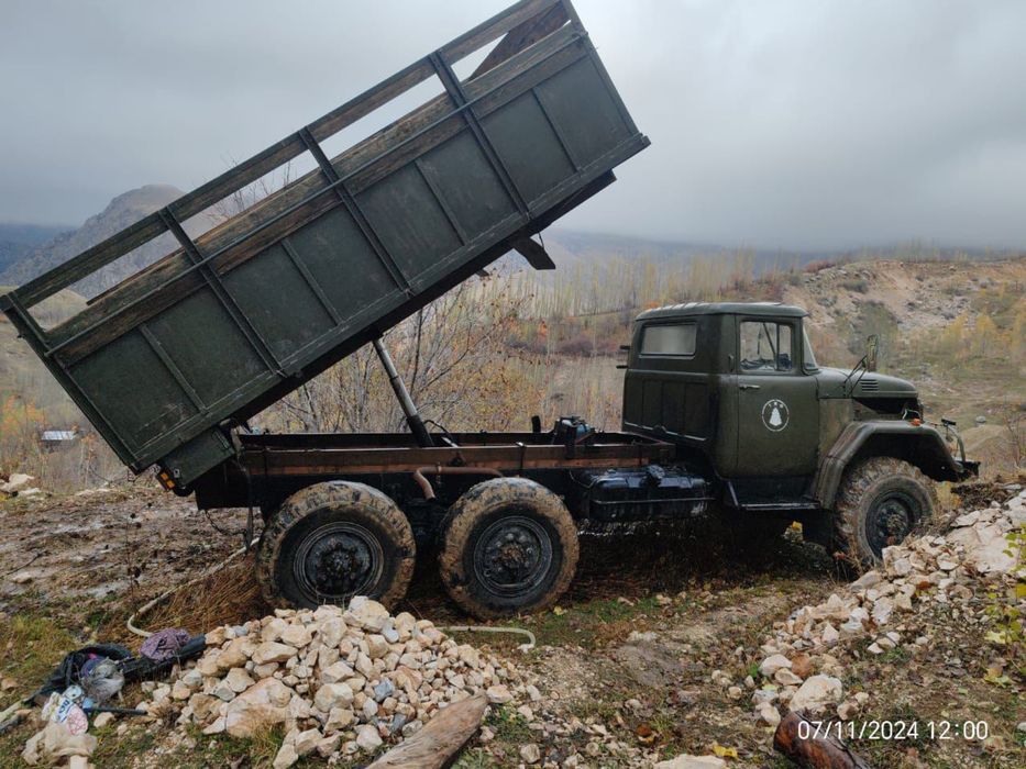 Zil 131 samosval ural mator narx kilishadigan joyi bor