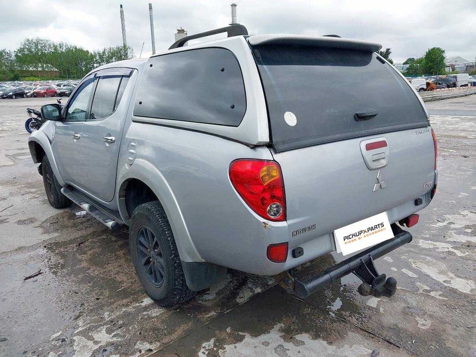 Dezmembrez Mitsubishi L200 2.5 Diesel 2015