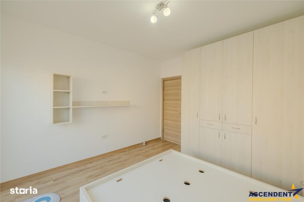 Apartament tip penthouse. mobilat, utilat, 2 terase, 100mp, Tractorul,