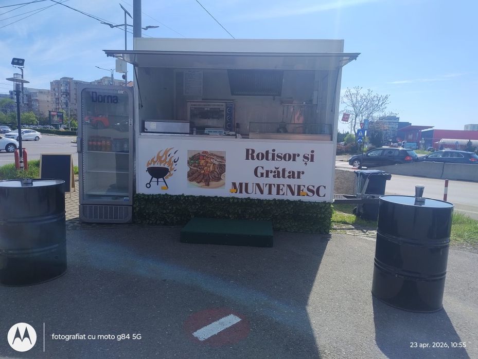 Rulotă comercială fast food