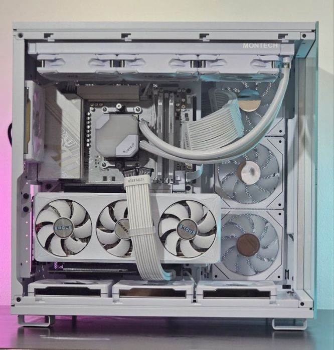 RTX5070 / Ryzen 7 7800X3D / 32GB DDR5 / 1TB NVMe DR5070700X3D-1 НОВ